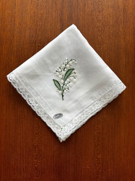 Embroider Handkerchief, Handkerchief Embroidery Design, Lily Of The Valley Embroidery, Embroidered Lily, Embroidery Handkerchief, Handkerchief Embroidery, Embroider Ideas, Lace Handkerchief, Lily Of The Valley Flowers