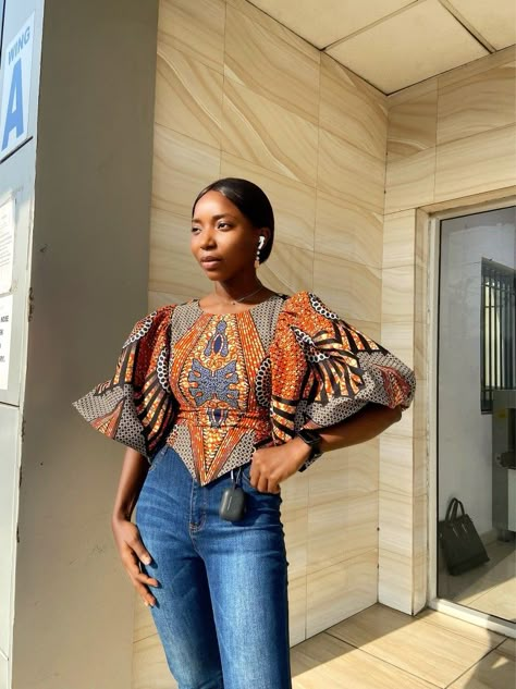 Chic Ankara Tops, Bola Trousers And Top, 2 Yards Ankara Dress Styles, Ankara Top Styles For Jeans, Ankara Top Designs, Ankara Tops With Jeans, Ankara Corset Top, Ankara Tops Blouses, African Print Blouse