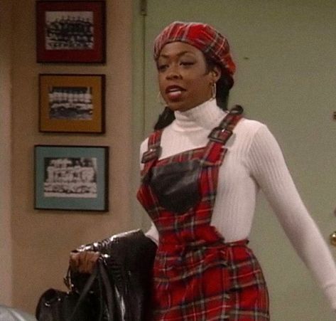 Pam Outfits Martin, 90s Aesthetic Fashion, Tichina Arnold, Black 90s Fashion, Plaid Overall Dress, Throwback Outfits, 90’s Outfits, Balloon Pants, Outfit 90s