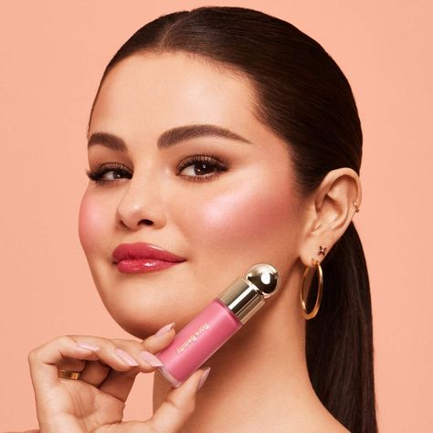 Soft Pinch Liquid Blush, Selena Gomez Makeup, Rare Beauty By Selena Gomez, Selena Gomez Photoshoot, Fashion Promotion, Selena Gomez Pictures, What Makes You Unique, Beauty Marketing, Liquid Blush