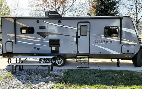 If you drive an SUV or a half-ton vehicle, it can be hard to know what kind of camper to invest in and what your vehicle can tow. Well, with a vehicle that size, a travel trailer under 5000 lbs is the most suitable for towing. When you are wading … Diy Cargo Trailer, Small Camping Trailers, Lightweight Camper Trailer, Tow Behind Camper, Pull Behind Campers, Cargo Trailer Camper Conversion, Lightweight Campers, Best Travel Trailers, Shitters Full