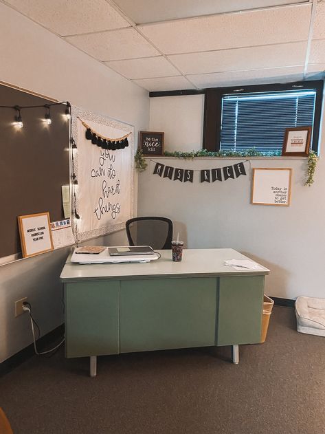 Office Tour — Simply Small Town Small Office Decorating Ideas For Work, School Counselor Aesthetic, Counselor Aesthetic, Small Office Decorating Ideas, Teacher Decor, School Counselor Office, Elementary School Counselor, Counselor Office, Office Tour