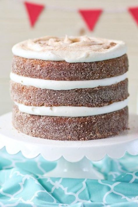 pumpkin cakes Churro Cake, Pumpkin Cake Easy, Fluffy Cream Cheese Frosting, Pumpkin Bundt Cake, Pumpkin Cake Recipes, Layer Cake Recipes, Baking Fun, Cake Photo, Pumpkin Dessert