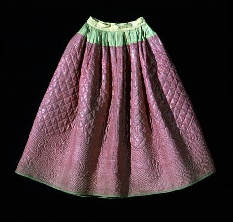 Quilted Petticoat – Works – Costumes – The Collections – The Colonial Williamsburg Foundation 18th Century Petticoat, Quilted Petticoat, Quilted Garments, Historical Garments, 18th Century Women, Quilted Clothing, Winter Dressing, 18th Century Dress, 18th Century Costume