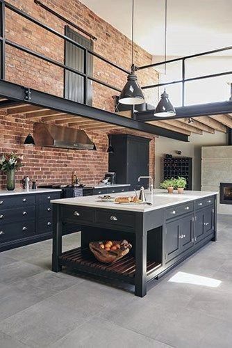 Dapur Rustic, Raw Decor, Kitchen Loft, Asma Kat, Interior Dapur, Industrial Kitchen Design, Loft Kitchen, Industrial Style Kitchen, Kabinet Dapur