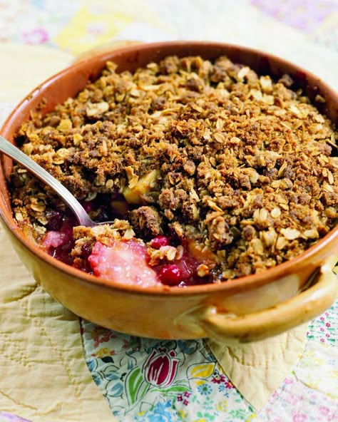 Cranberry Apple Crisp Hand Pies Apple, Nectarine Crisp, Cranberry Apple Crisp, Fruit Side Dishes, Pie Savory, Healthy Apple Desserts, Savory Apple Recipes, Nectarine Recipes, Tarts Savory