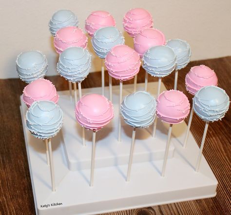 Katy's Kitchen: Gender Reveal Cake Pops Gender Reveal Cake Pops, Curious George Cakes, Scary Cakes, Hot Wheels Cake, Wheel Cake, Minnie Mouse Cookies, Raspberry Frosting, Mermaid Cookies, Cactus Cake