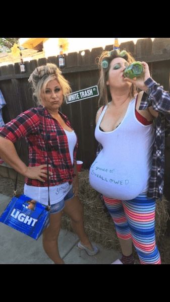 Hillbilly Outfit, White Trash Party Outfits, Hillbilly Costume, White Trash Outfit, White Trash Party Costume, White Trash Costume, White Trash Wedding, Trailer Trash Party, Hillbilly Party