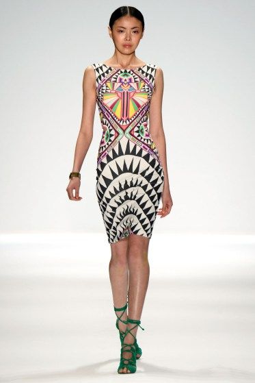 Hiar Style, Prints Fashion, Fashion Week Spring 2014, Amazing Dresses, African Clothes, Fabric Ideas, Chrysler Building, African Textiles, Clothing Designs