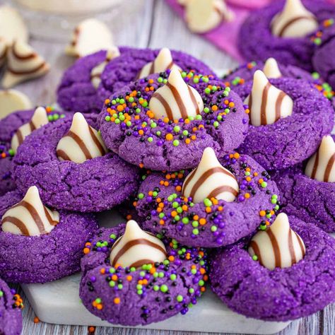 Halloween Witch Hat Cookies, Purple Cookies, Fun Halloween Desserts, Witch Hat Cookies, Peanut Butter Blossom Cookies, Chewy Peanut Butter Cookies, Blossom Cookies, Halloween Sprinkles, Hat Cookies