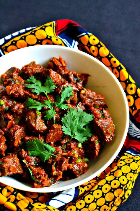 liver recipes_how to cook liver_best kenyan food blogs_food blogs in Kenya_best liver recipes_kaluhiskitchen.com Offal Recipes, Chicken Liver Recipes, Kenyan Food, Liver And Onions, How To Cook Liver, Liver Recipes, Chicken Liver, Easy Meat Recipes, Beef Liver