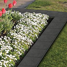 Flower Bed Pavers, Backyard Paths, Slate Pavers, Landscaping Edging, Paver Steps, Stone Edging, Tiny Gardens, Flower Bed Edging, Garden Pavers