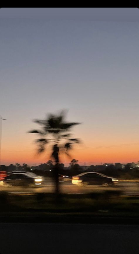 Blurred Background Aesthetic, Pinterest Wallpaper Aesthetic, Insta Background, Aesthetic Sunset Wallpaper, Pinterest Wallpaper, Basketball Wallpaper, Aesthetic Sunset, Sunset Wallpaper, Blurred Background