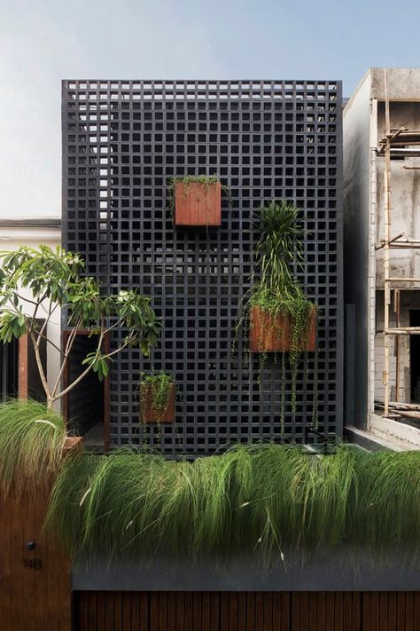 LeVo House / Atelier Bertiga | ArchDaily Commercial Facade Design Architecture, Mall Landscape, Sea Houses, Facade Architecture Design, Concrete Architecture, Exterior Wall Design, Brick Facade, Tropical House, Building Facade