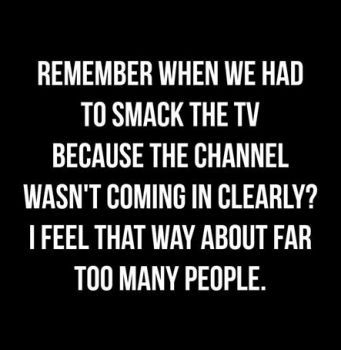 Remember when we had..... Clever Humor, People Humor, Gm Images, Grumpy Cats, Disneyland Holidays, Funny Friday, Funny Friday Memes, Build Credit, Carl Grimes