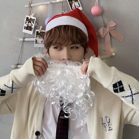 lq lee know icon skz stray kids lee minho Kpop Christmas Icons Stray Kids, Lee Know Christmas, Skz Christmas, Kpop Christmas, Twt Layout, Lee Minho Stray Kids, My Bae, Kitchen Christmas Gifts, Christmas Layouts