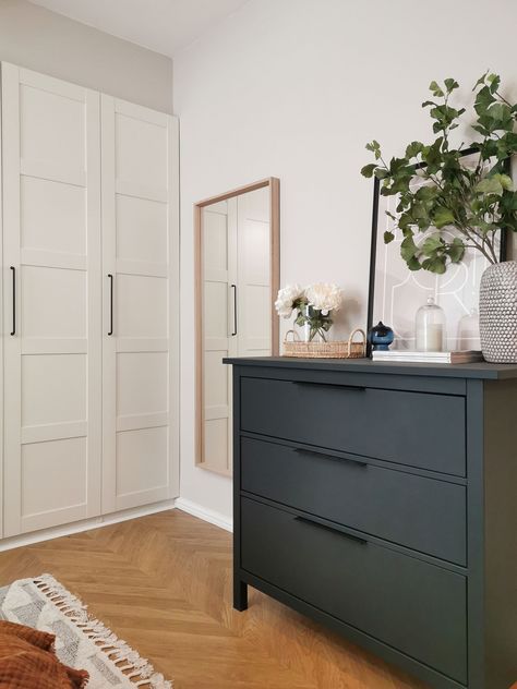 Coordinating Bedroom Furniture, Ikea Hemnes Drawers, Hemnes Drawers, Zoe Olivia, 2023 Apartment, Ikea Hemnes Hack, Ikea Dresser Hack, Ikea Hemnes Dresser, Ikea Dresser