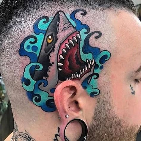 Shark Tattoo Ideas, Tattoos Masculinas, Sea Tattoo, Shark Tattoo, Shark Tattoos, Tattoo Sketch, New School Tattoo, Tattoo Needles, Head Tattoos