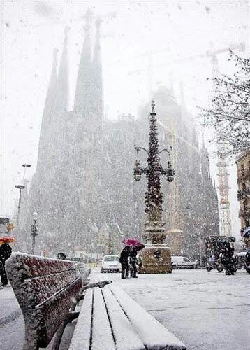 Barcelona in snow. Barcelona In Winter, A Snowy Day, Barcelona Catalonia, Earth Pictures, Snowy Day, Snow Storm, Spain And Portugal, Travel Alone, Spain Travel