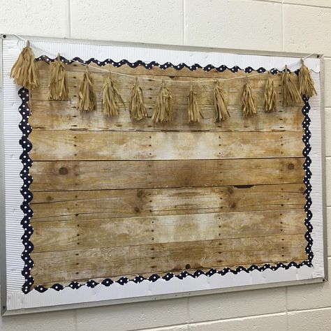 Hello new little favorite bulletin board.... #teachersfollowteachers #teachersofinstagram #bestclassroomever Burlap Classroom, School Blackboard, Ag Teacher, Classroom Goals, Church Bulletin Boards, Classroom Makeover, Teachers Lounge, English Name, Third Grade Classroom