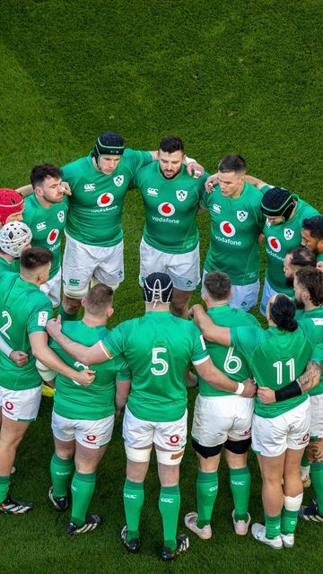 Irish Rugby on Instagram: "Still watching every bit of content from Saturday! 🥹 #TeamOfUs #GuinnessSixNations" Ireland Rugby Wallpaper, Johnny Sexton, Irish Rugby Team, Rees Zammit, Rugby Ireland, Rugby Photography, Rugby Wallpaper, Rugby Tackle, Dream Bf