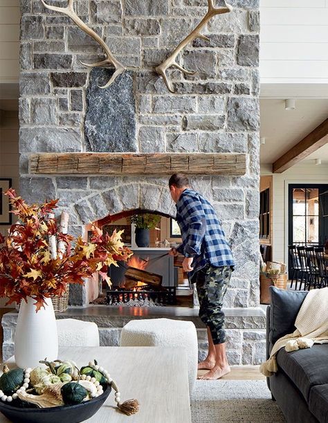 Chalet Living Room, Double Fireplace, Grey Stone Fireplace, Stone Fireplace Designs, Natural Stone Fireplaces, Double Sided Fireplace, Rock Fireplaces, Rustic Fireplaces, Home Fireplace