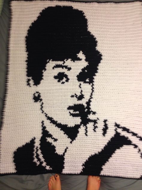 Audrey Hepburn blanket I crocheted. Yarn Stash, Crochet Inspo, Blanket Crochet, Crochet Handmade, Audrey Hepburn, A Lady, Crochet Blanket, Harry Potter, Crochet Patterns