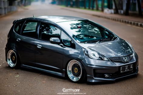 Honda Jazz Modification, Honda Fit Sport Modified, Honda Fit Custom, Honda Jazz Modified, Honda Fit Modified, 2015 Honda Fit, Toyota Corolla Sport, Honda Fit Sport, Veloster Turbo