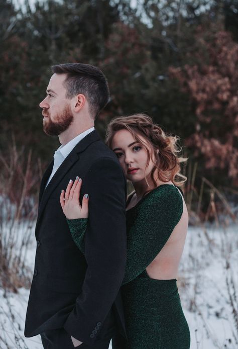 Green Dress Engagement Photos, Green Dress Engagement Pictures, Velvet Green Dress, Christmas Engagement Photos, Engagement Photos Nyc, Winter Engagement Photos, Mountain Engagement, Wisconsin Wedding, Winter Engagement