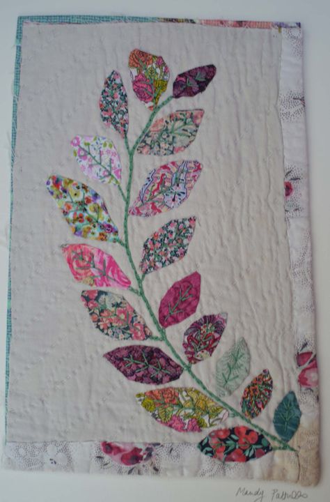 Slow Stitching Textile Art, Mandy Patullo, Scrappy Applique, Applique Pictures, Mandy Pattullo, Textile Collage, Applique Art, Quilted Wall Hanging, Scrap Fabric Crafts