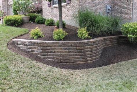 Beautiful Landscaping Retaining Wall Ideas - Landscaping 97 Brick Retaining Wall, Landscaping Retaining Walls, Hillside Landscaping, Front Landscaping, Natural Playground, Retaining Walls, Home Landscaping, Side Yard, House Landscape