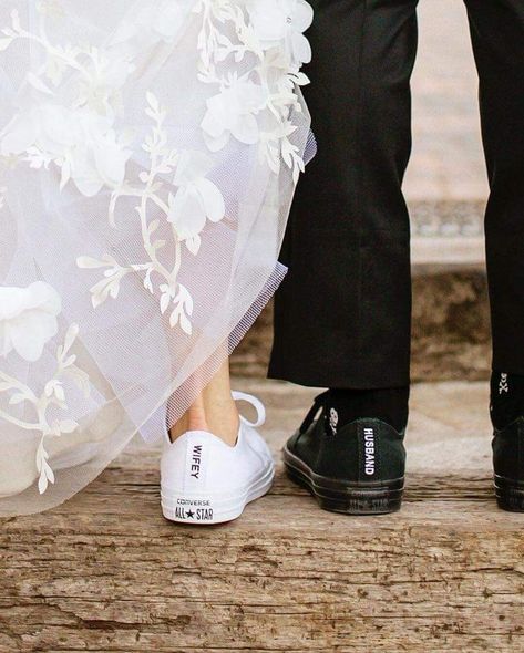 Wedding Dress Gallery, Wedding Converse, Wedding Sneakers, Dresses Simple, Future Wedding Plans, Brides Magazine, Cute Wedding Ideas, Wedding Goals, Wedding Photoshoot