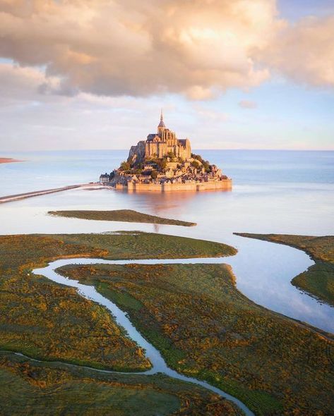 Mt St Michel, Mont Saint Michel France, Best Travel Insurance, Normandy France, Nat Geo, Travel And Tourism, France Travel, Love Couple, Travel Insurance