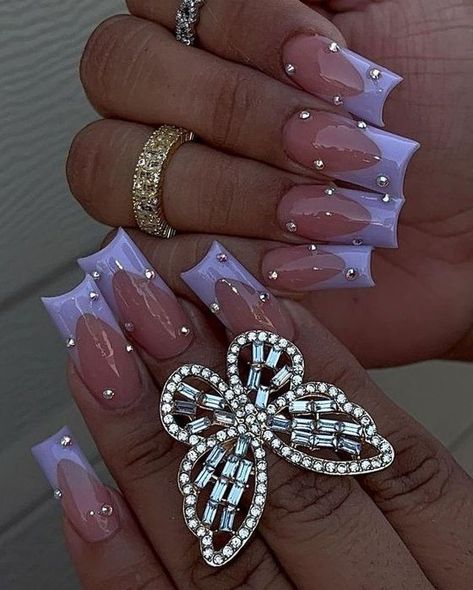 Acrylic nails are a popular option for people who want longer nails and to play around with different nail art. Lavender Acrylic Nails, Acrylic Nails Purple, Grad Nails, Longer Nails, Henna Nails, Hard Nails, Cute Simple Nails, Lavender Nails, Long Nail Designs