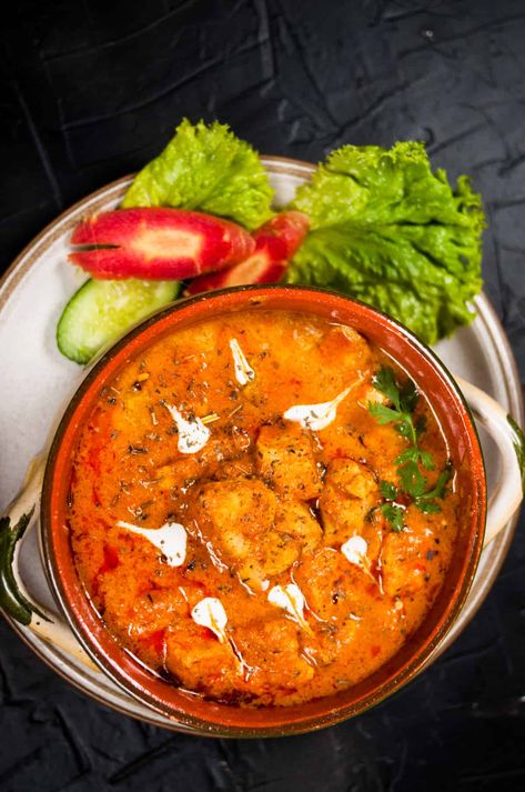 Chicken Handi Recipes, Handi Chicken, Chicken Handi, Fast Healthy Dinner, One Pot Cooking, Indian Chicken Recipes, Red Chicken, Yummy Chicken, Bamboo Architecture