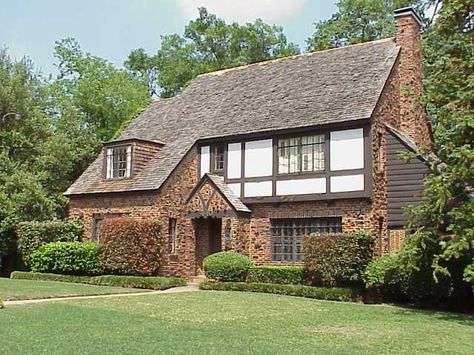 a cottage/german home...dream home ill admit. Germany Houses Cottages, German Cottage House, German Cottage Interior, German House Plans, German House Exterior, German Houses Interior, German Homes, German Cottage, German Home