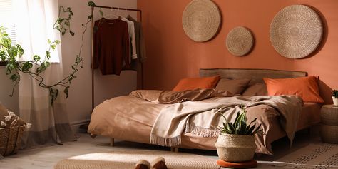 Green Paint Colors Bedroom, Green Bedroom Paint, Terracotta Bedroom, Olive Green Bedrooms, Green Bedroom Design, Green Bedroom Decor, Bedroom Color Combination, Bedroom Orange, Bedroom Wall Colors