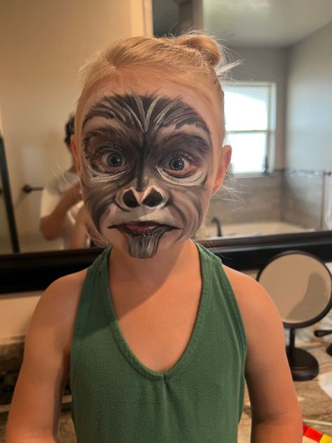 Gorilla Face Paint, Gorilla Face, Painted Faces, Face Painting, Halloween Outfits, Face Paint, Carnival Face Paint, Paint, Halloween