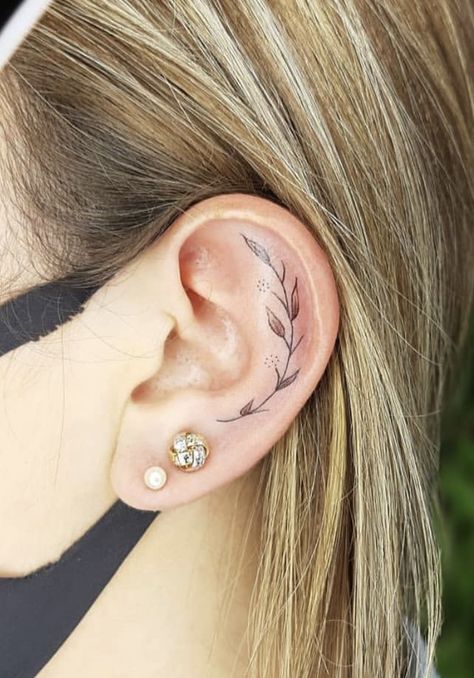 Micro Ear Tattoo, Female Ear Tattoos, Tattoos On Ears For Women, On The Ear Tattoo, Earing Tattoo Design, In Ear Tattoo Ideas, Ear Tattoo Cartilage, Leaves Ear Tattoo, Ear Tattoo Inner Simple