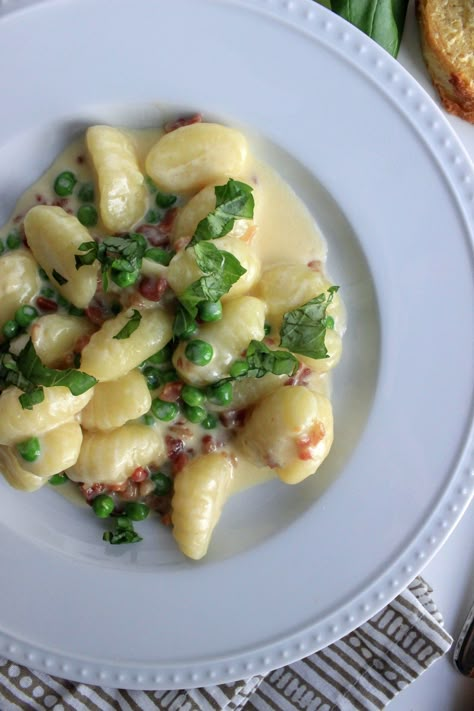 Gnocchi Pancetta, Pea Gnocchi, Family Circle Recipes, Panchetta Recipes, Pancetta Recipes, Gnocchi Dishes, Celery Recipes, Creamy Peas, Creamed Peas