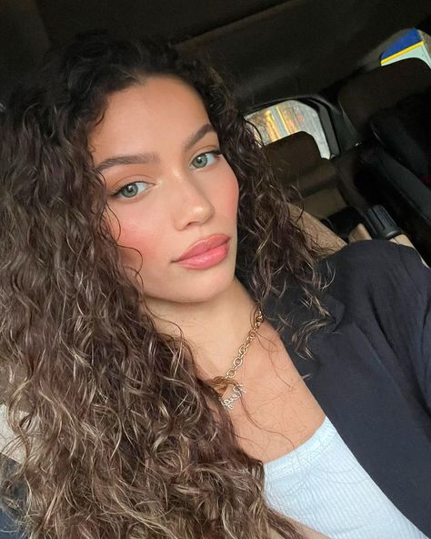 Audreyana Michelle | 🚦 | Instagram Audreyana Michelle, Michelle Instagram, The Unbroken, Arab Beauty, New Photo Download, Photo Download, Face Claims, Windsor, Pretty People