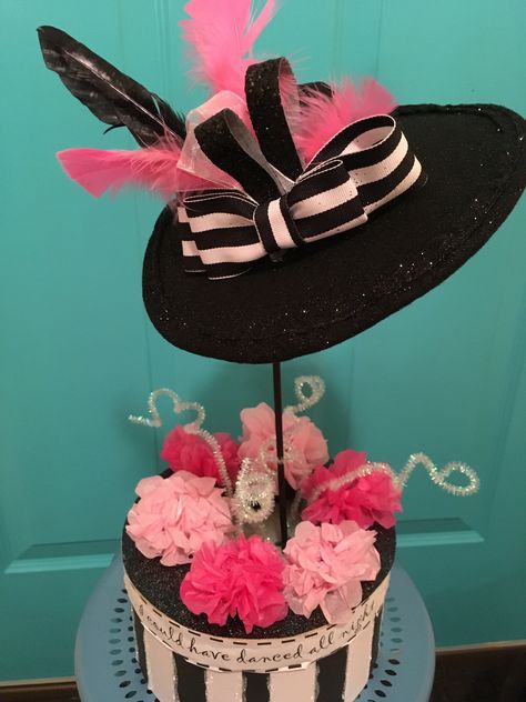 My Fair Lady Party, Hat Centerpieces Table Decorations, Hat Centerpiece Ideas, Hat Party Ideas Ladies, Hat Centerpieces, Kentucky Derby Themed Party, Tea Party Centerpieces, Diy Tea Party, Ladies Event