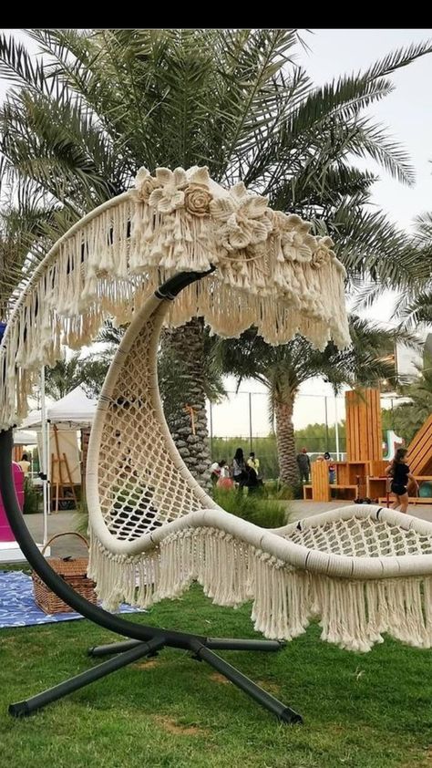 Macrame Furniture, Macrame Hanging Chair, Macrame Chairs, Macrame Hammock, Backyard Hammock, Kitchen Cabinets Diy, Macrame Swing, Build Furniture, Macrame Wall Hanging Patterns