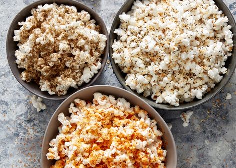 How To Make Stovetop Popcorn - Easy Popcorn Recipe Baked Plantain Chips, High Fiber Snacks, Fiber Snacks, Stovetop Popcorn, Movie Theater Popcorn, Popcorn Seasoning, Lentil Salad, Roasted Chickpeas, Full Meal Recipes