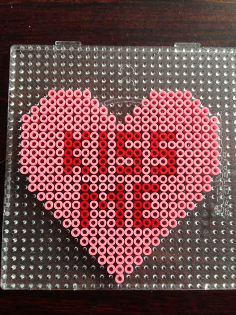 Kiss Me - Heart hama perler beads by Dorte Marker Perler Bead Ornaments Pattern, Bead Door, Perler Bead Mario, Melt Beads Patterns, Melt Beads, Easy Perler Bead Patterns, Melty Bead Patterns, Pearl Beads Pattern, Easy Perler Beads Ideas