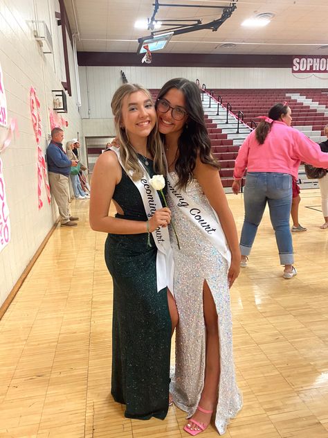 hoco court, homecoming long dresses, homecoming court, poses #hococourt #homecoming Homecoming Long Dresses, Homecoming Yes Answers, Hoco Court Campaign, Homecoming Sign For Friend, Hosting Homecoming Pictures, Homecoming Court Car Signs, Homecoming Court Dresses, Hoco Court, 2024 Manifestations