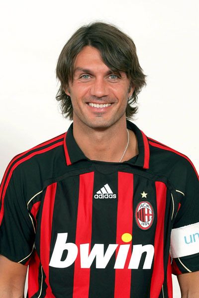 Ricardo Kaka, Torino Fc, Milan Football, Messi Videos, Paolo Maldini, A.c. Milan, Football Icon, Football Pictures, كريستيانو رونالدو