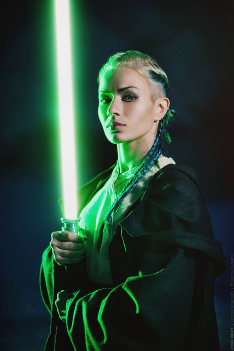 Female Jedi, Disfraz Star Wars, Jedi Cosplay, Star Wars Bb8, Star Wars Models, Star Wars Characters Pictures, Star Wars Rpg, Star Wars Costumes, Star Wars Women