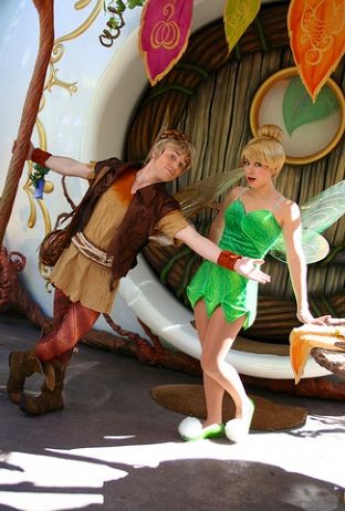 <3 Terence stealing the Spotlight <3 Tinker Bell And Terence Costume, Tink X Terence, Tinkerbell And Terence Costume, Tinkerbell And Terence, Friends Costumes, Disney Cosplay Ideas, Tinkerbell Cosplay, Realistic Disney Princess, Tinkerbell Costume