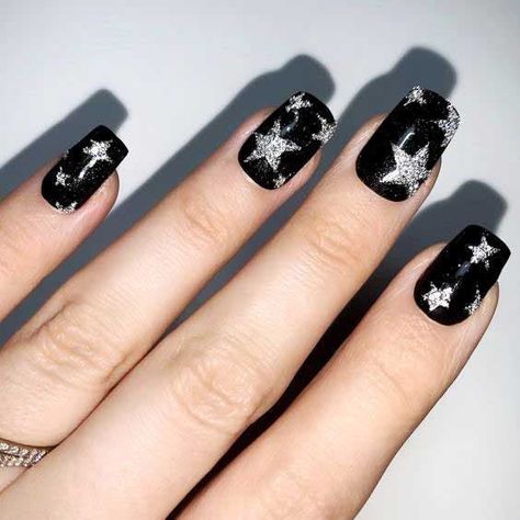 Star Nails Sparkle, Black Silver Star Nails, Black Glitter Star Nails, Black Nails With Silver Stars, Black Nails With Sparkles, Black And Silver Star Nails, Sparkle Nails Black, Sparkly Star Nails, Nye Nails 2022